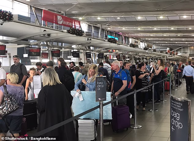 Virgin Australia si unirà a Qantas e aumenterà i prezzi per far fronte alla crisi del carburante