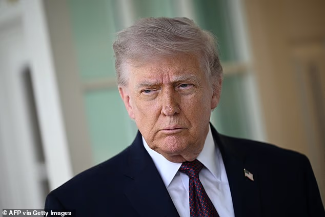 Trump dà all’Iran un nuovo ultimatum di due giorni mentre il cessate il fuoco resta stabile nonostante il blocco… e invia più truppe americane in Medio Oriente