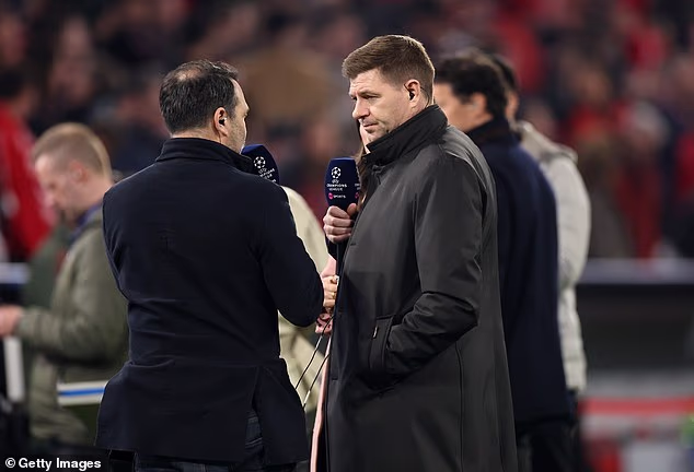 Steven Gerrard prevede che l’allenatore “perderà il lavoro” dopo la deludente uscita dalla Champions League, ma insiste che l’allenatore in difficoltà non merita il licenziamento