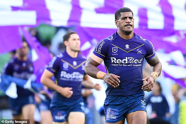 La stella del calcio Tui Kamikamica fa una promessa sorprendente dopo aver subito un intervento chirurgico d’urgenza al cervello per un ictus a soli 31 anni