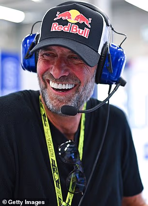 Il Real Madrid tiene d’occhio Jurgen Klopp e Mauricio Pochettino come possibili prossimi allenatori – se dovessero licenziare Álvaro Arbeloa dopo la sua uscita dalla Champions League al Bayern Monaco