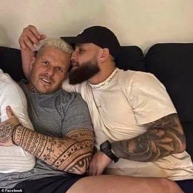 L’ex ragazza afferma di aver fatto una domanda spaventosa dopo che il combattente professionista Cage avrebbe ucciso un amico durante lo sparring