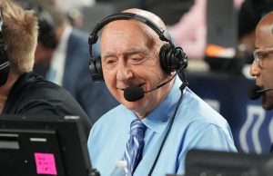 Il membro della Hall of Fame Dick Vitale annuncia la diagnosi di melanoma
