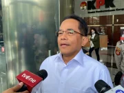 Il segretario generale della DPR Indra Iskandar vince il processo preliminare, lo status di sospetto del KPK viene ritirato