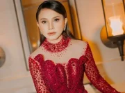 Rossa è rimasta ferita quando è stata accusata di non essersi operata, la sua psicologia era disturbata