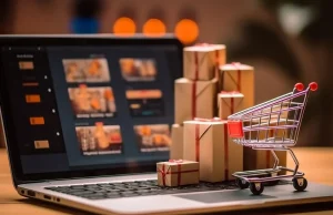 Il colosso dell’e-commerce chiude gli uffici, centinaia di dipendenti sono soggetti a licenziamenti di massa