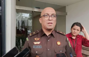 La misteriosa figura dietro la tangente di 1,5 miliardi di rupie al presidente del Difensore civico è ancora ricercata dall’AGO