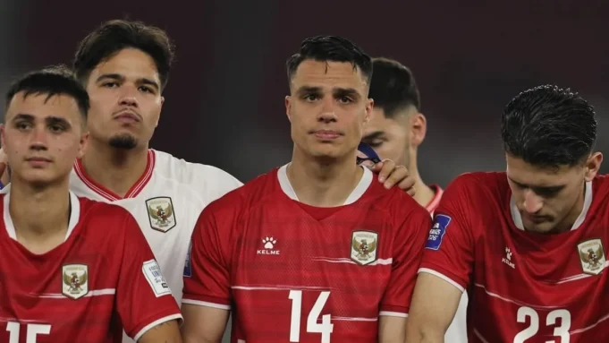 69cfc1f120189-gelandang-timnas-indonesia-joey-pelupessy_gemini_1265_711.jpg