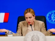 Il premier italiano Meloni Trump arrabbiato provoca Papa Leone ‘debole’: inaccettabile!