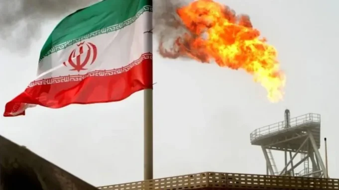 69e129cf45c5f-ilustrasi-minyak-iran_gemini_1265_711.jpg