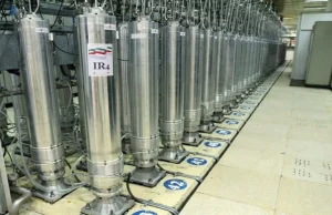 L’offerta russa di acquisire uranio arricchito dall’Iran è stata respinta dal petrolio greggio statunitense