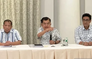 Jusuf Kalla spiega di aver scelto di usare il termine “martire” durante un discorso all’UGM
