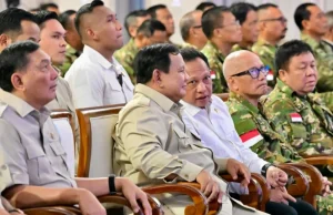 Corso di rafforzamento della leadership per il presidente dei DPRD in tutta l’Indonesia, ministro degli affari interni Tito che accompagna il presidente Prabowo