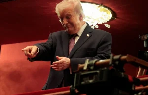 La fiducia del pubblico in Trump crolla, la sua stabilità emotiva è messa in discussione