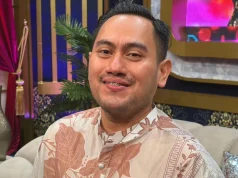 Re Nassar dice che esibirsi con abiti strani è una vera cura