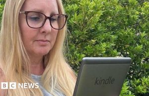 Amazon metterà fine al supporto per i Kindle più vecchi, scatenando le proteste degli utenti