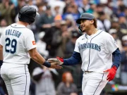 La partita da due homer di Josh Naylor interrompe il crollo offensivo mentre i Mariners battono Astros