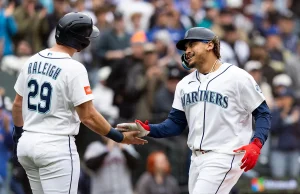 La partita da due homer di Josh Naylor interrompe il crollo offensivo mentre i Mariners battono Astros