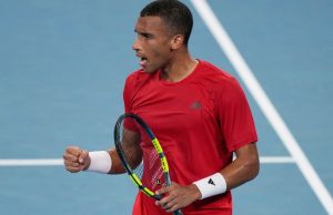 Felix Auger-Aliassime batte il record canadese vincendo in Francia