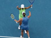 Elise Mertens e Zhang Shuai vincono il titolo di doppio femminile dell’Australian Open
