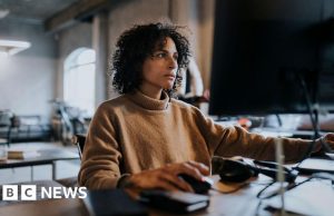 Obiettivo tenere traccia dei clic e delle sequenze di tasti dei lavoratori per addestrare l’intelligenza artificiale