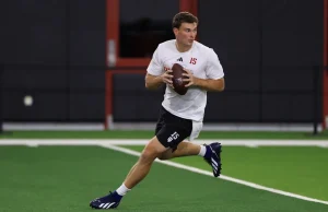 Anteprima del Draft QB della NFL 2026: prospettive di Fantasy Football per Fernando Mendoza, Ty Simpson, più nella classe abbozzata