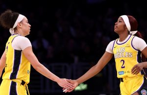 Shaky Sparks cerca di ricostruire il futuro con il passato