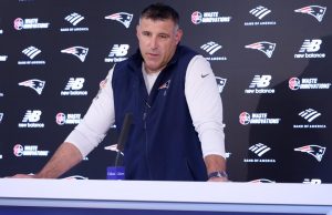 Mike Vrabel: le foto di Dianna Russini hanno portato a “conversazioni difficili”