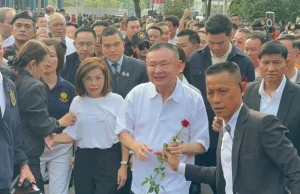 L’ex primo ministro tailandese Thaksin Shinawatra rilasciato dal carcere