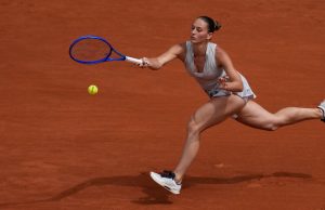 Kostyuk sorprende Swiatek nel giorno del suo compleanno e raggiunge i primi quarti di finale dell’Open di Francia