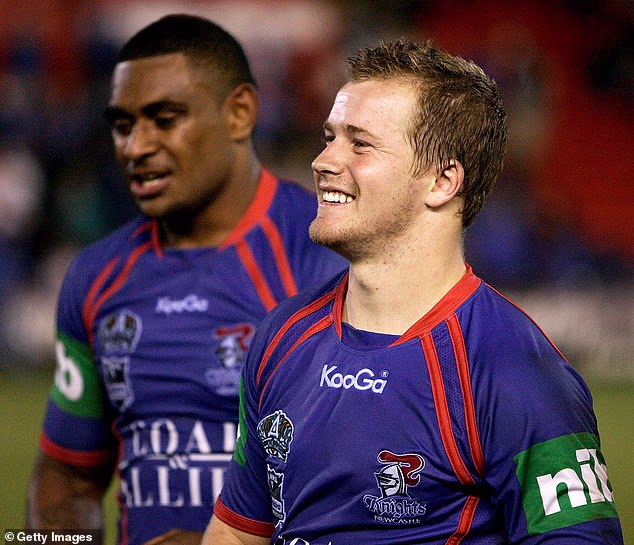 Scott Dureau muore all’età di 39 anni: si riversano tributi all’ex stella del Newcastle Knight e dei Catalans Dragons