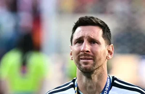 Lionel Messi lascia in lacrime la finale della Coppa del Mondo mentre il futuro dell’Argentina è in bilico